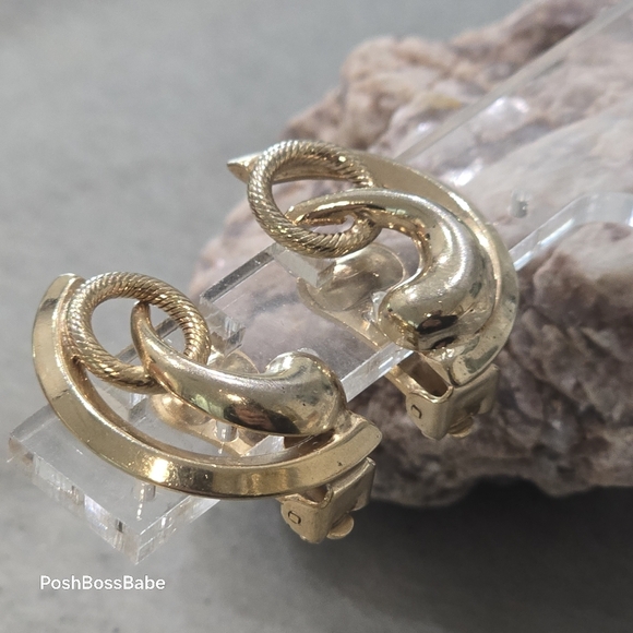 πππ£π©πππ ππππ£ππ 'πΌπ‘πππ' πππ‘π«ππ§ ππ€π£π πππ©ππ‘ - Picture 2 of 6